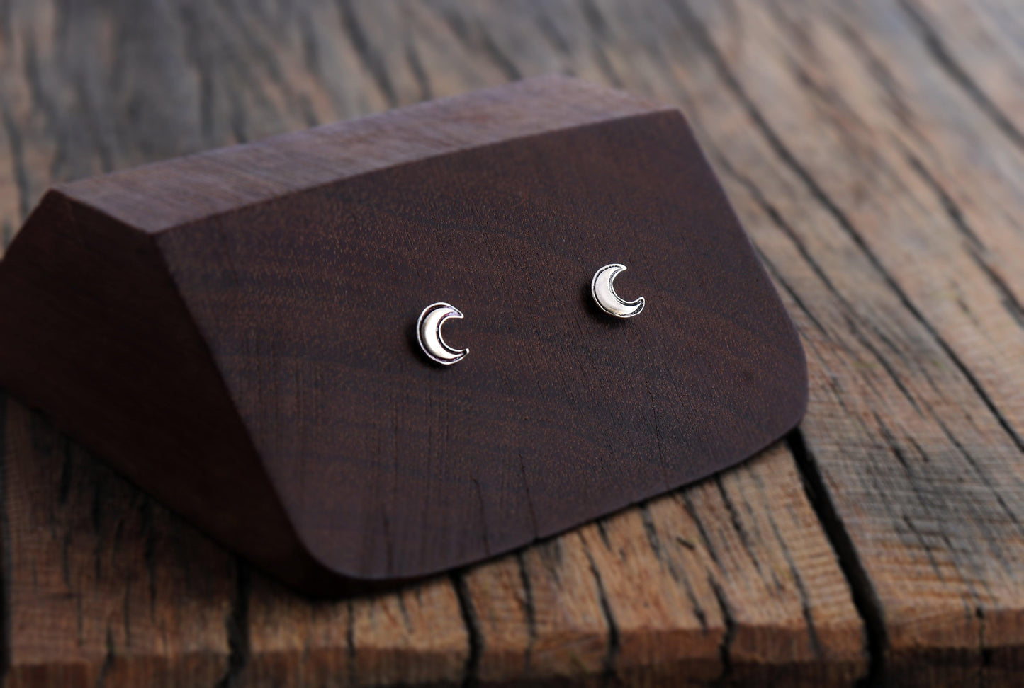 Graphic Crescent Moon Studs - Sweet November Jewelry